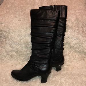 Dansko leather boots, worn once, comfortable